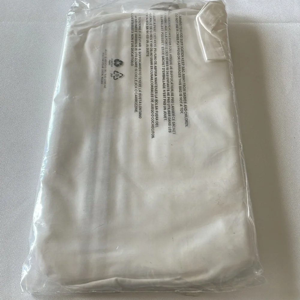 Restoration Hardware ITALIAN WHITE HOTEL SATIN STITCH KING SHAM in Camel